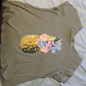 Pineapple tee